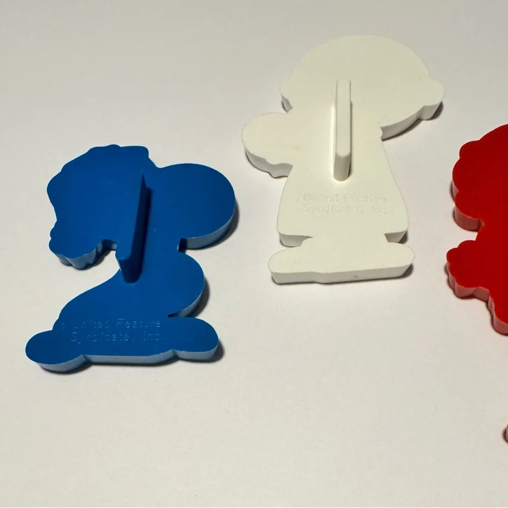 Charlie Brown Peanuts Cookie Cutters Set of 4 Linus Lucy Snoopy Comics
